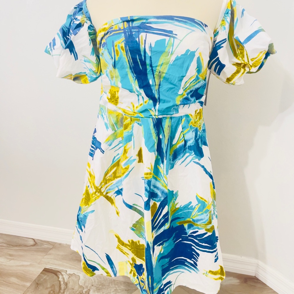 NY company dress size M